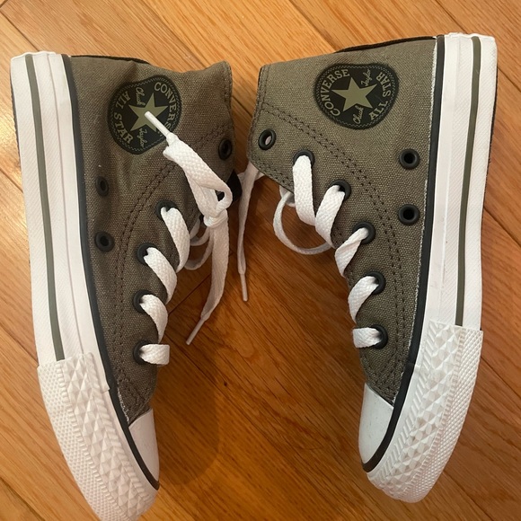 Converse All Star Hi Top sneakers. - Picture 2 of 5